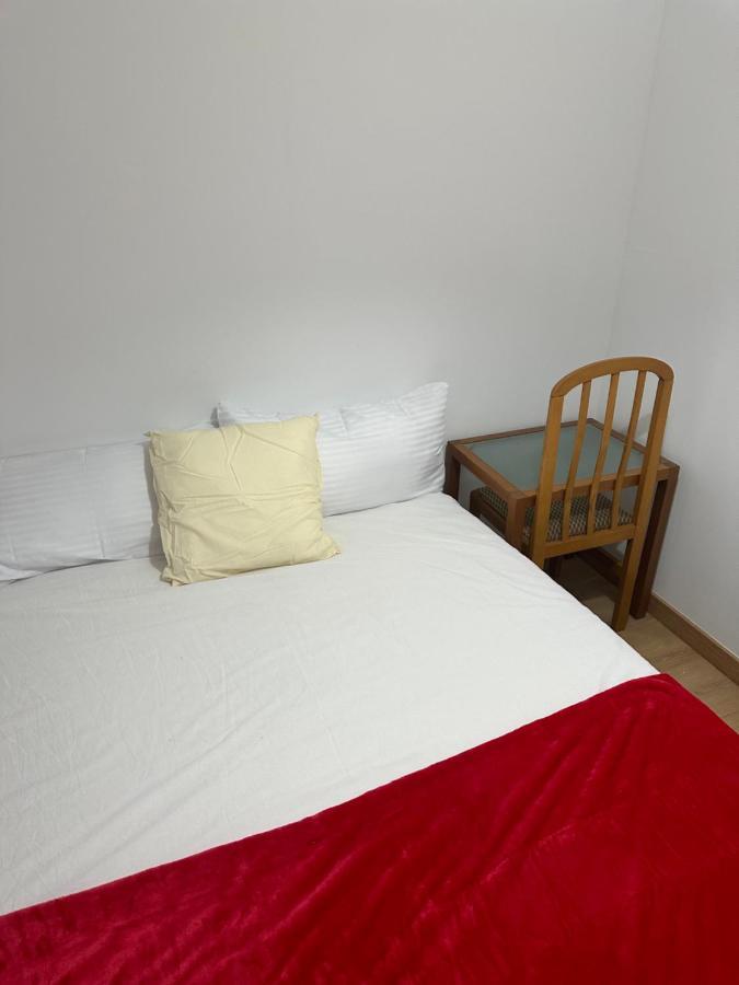 El Gengo Hostel Мадрид Экстерьер фото
